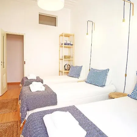 Apartment Bh1 4br In Heart Of Bohemian Bairro Alto Lissabon