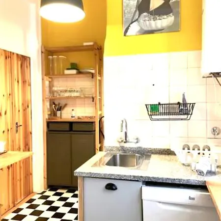 Apartment Bh1 4br In Heart Of Bohemian Bairro Alto Lissabon