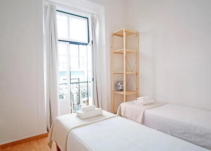 Bh1 4br In Heart Of Bohemian Bairro Alto Апартаменти Лісабон