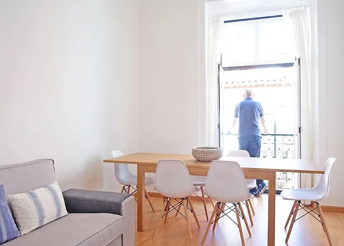 Bh1 4br In Heart Of Bohemian Bairro Alto Апартаменти Лісабон
